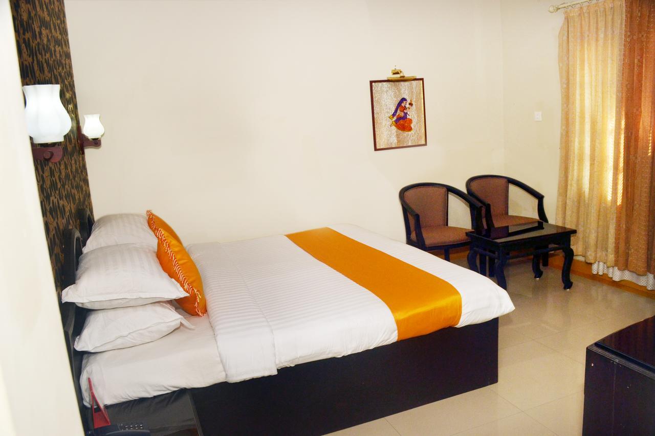 Hotel Capital O 46475 Gd International Redfort Nilambūr Exterior foto