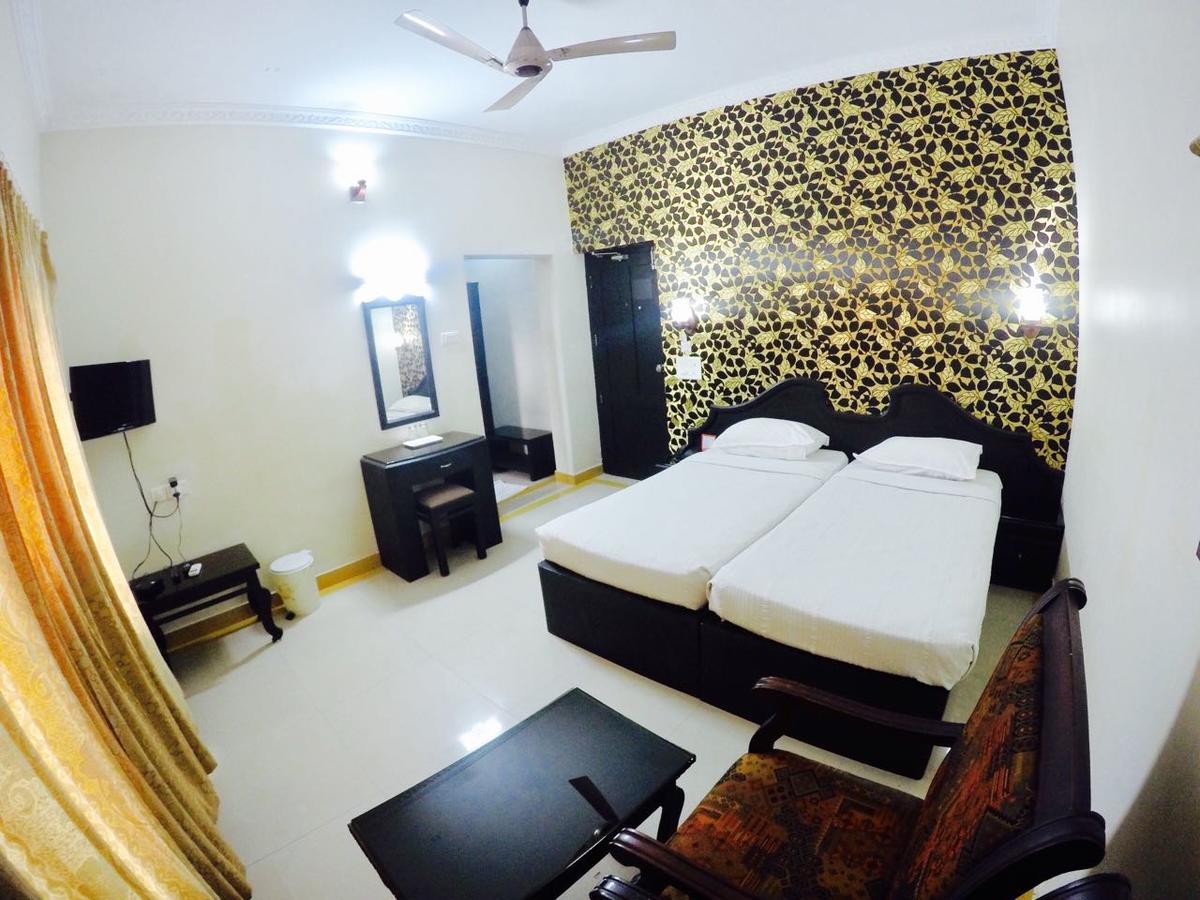 Hotel Capital O 46475 Gd International Redfort Nilambūr Exterior foto